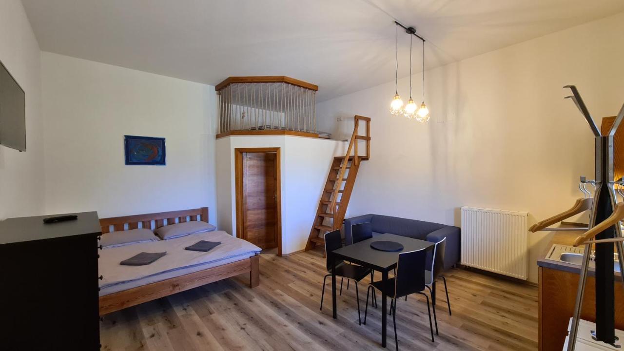 Apartmany Turold Микулов Экстерьер фото