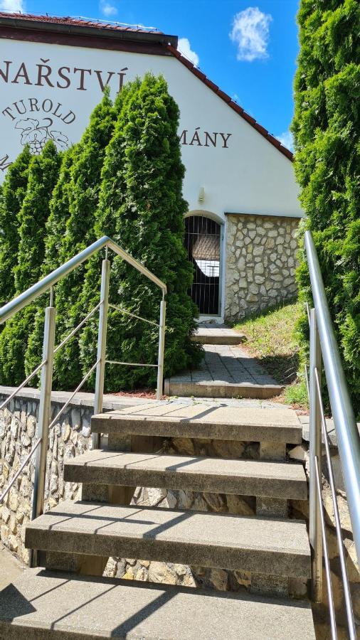 Apartmany Turold Микулов Экстерьер фото