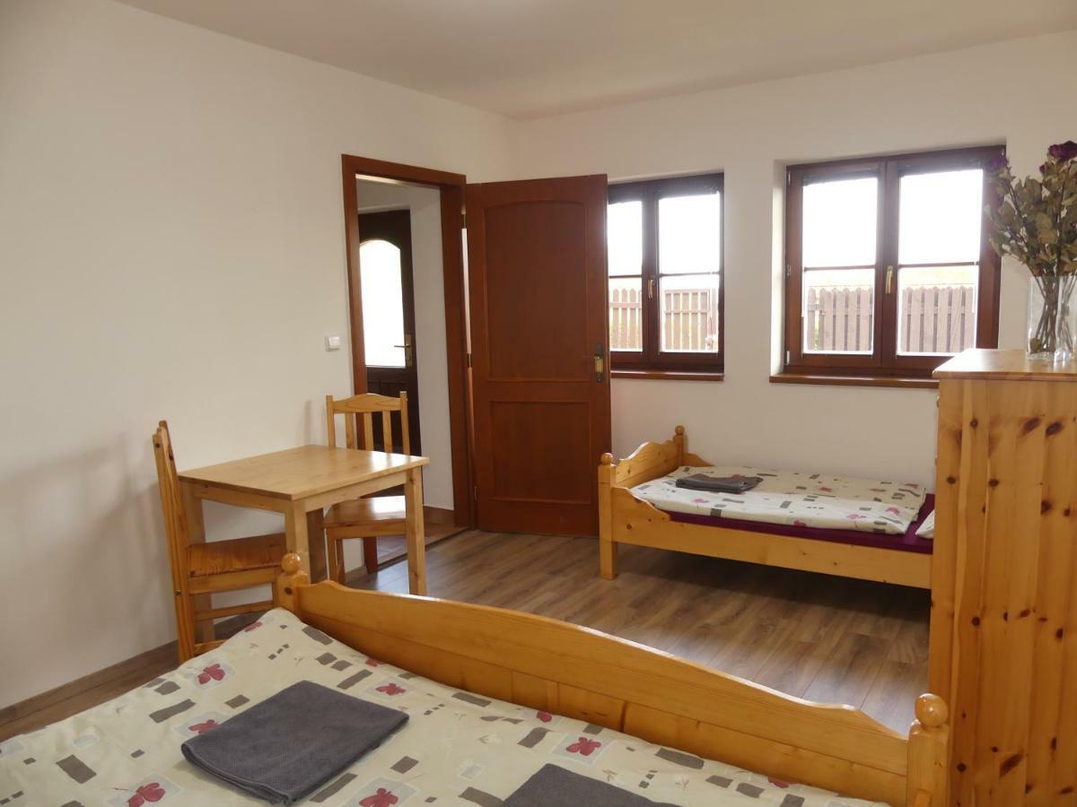 Apartmany Turold Микулов Экстерьер фото